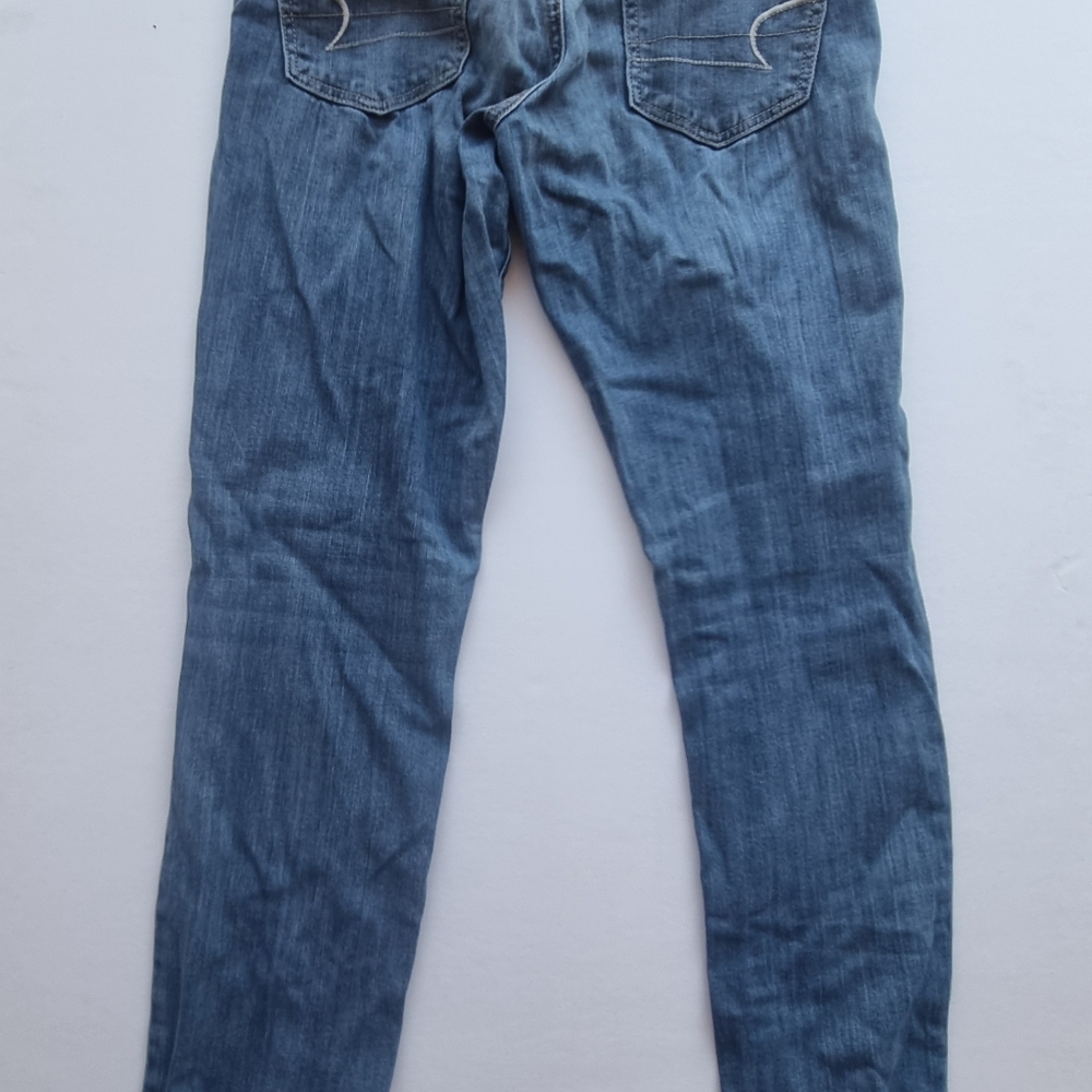 Blue denim pants size 6 by American Eagle Outfitters